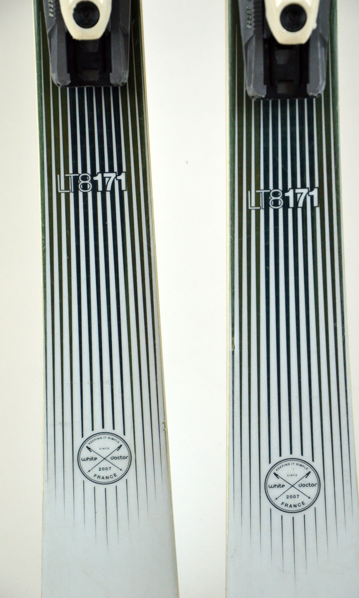 Ski White Doctor LT8