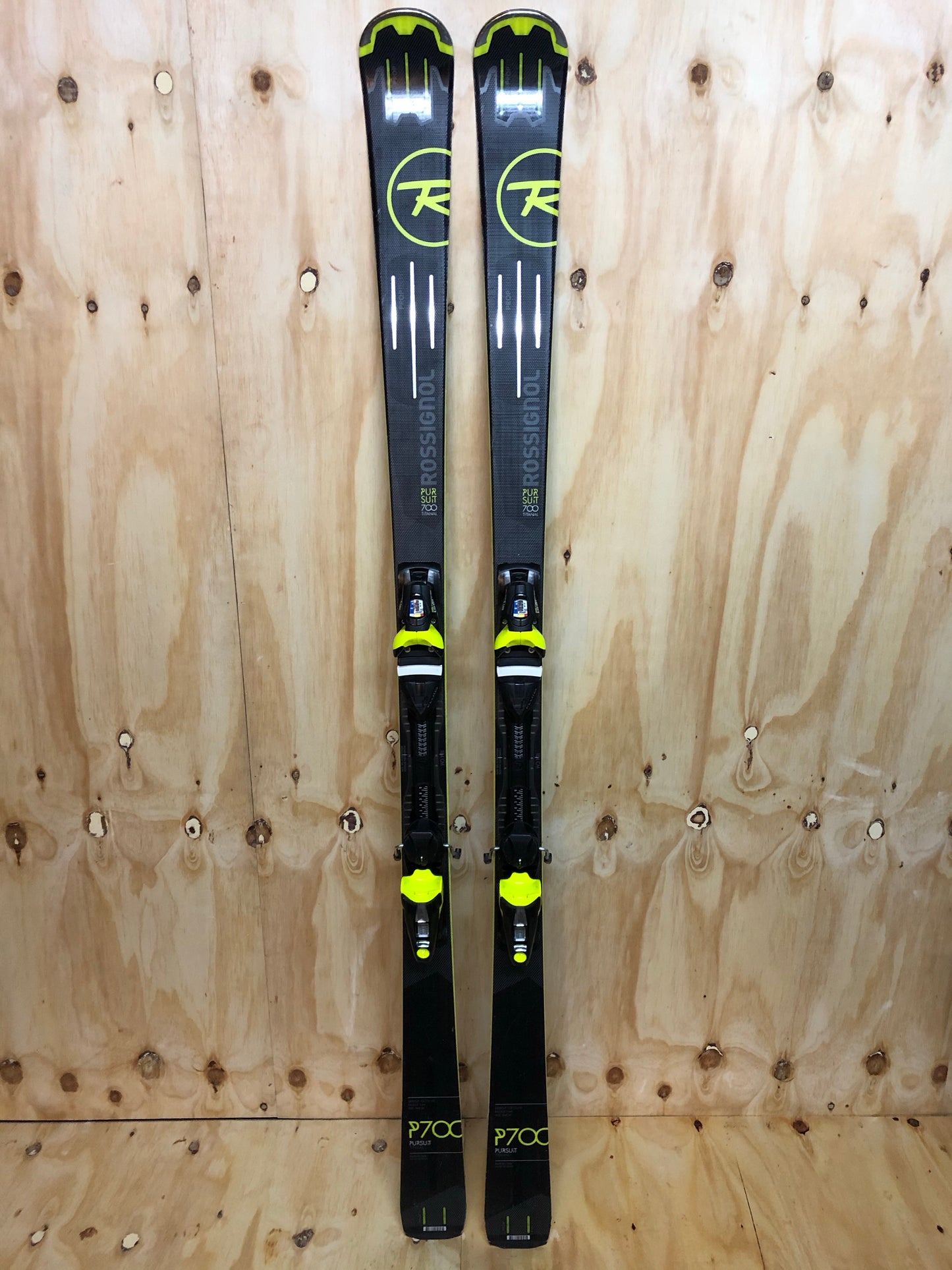 Ski Rossignol Pursuit 700