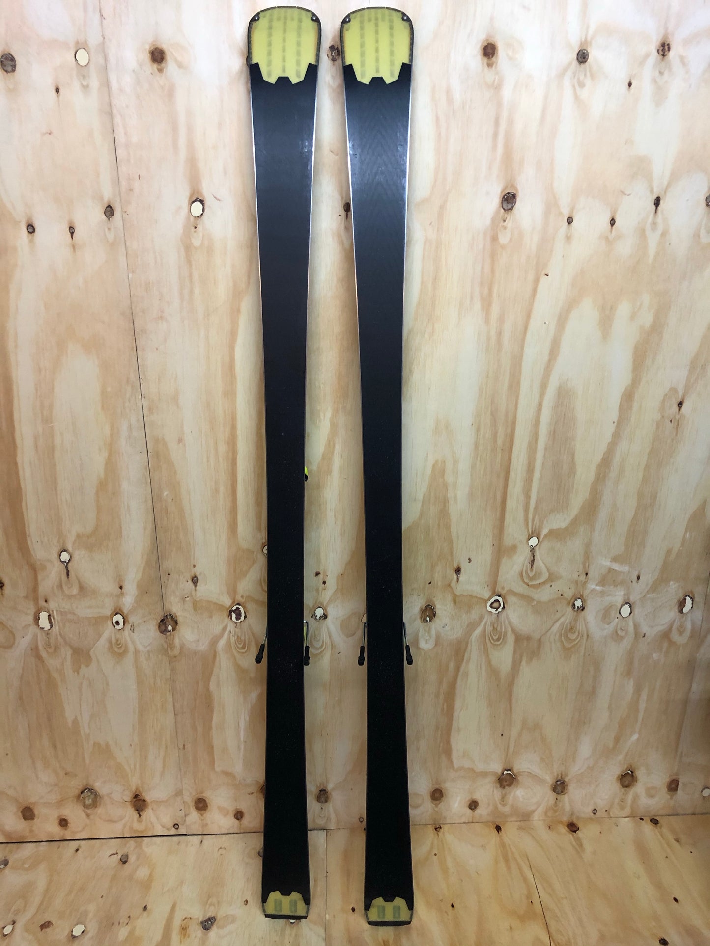 Ski Rossignol Pursuit 700