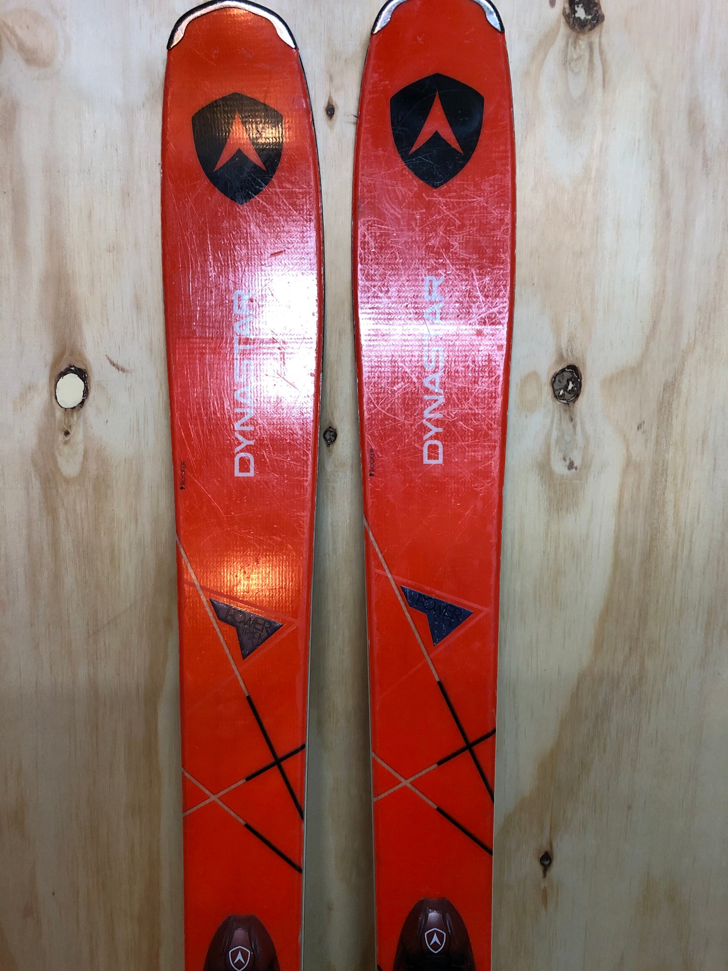 Ski Dynastar Powertrack 84