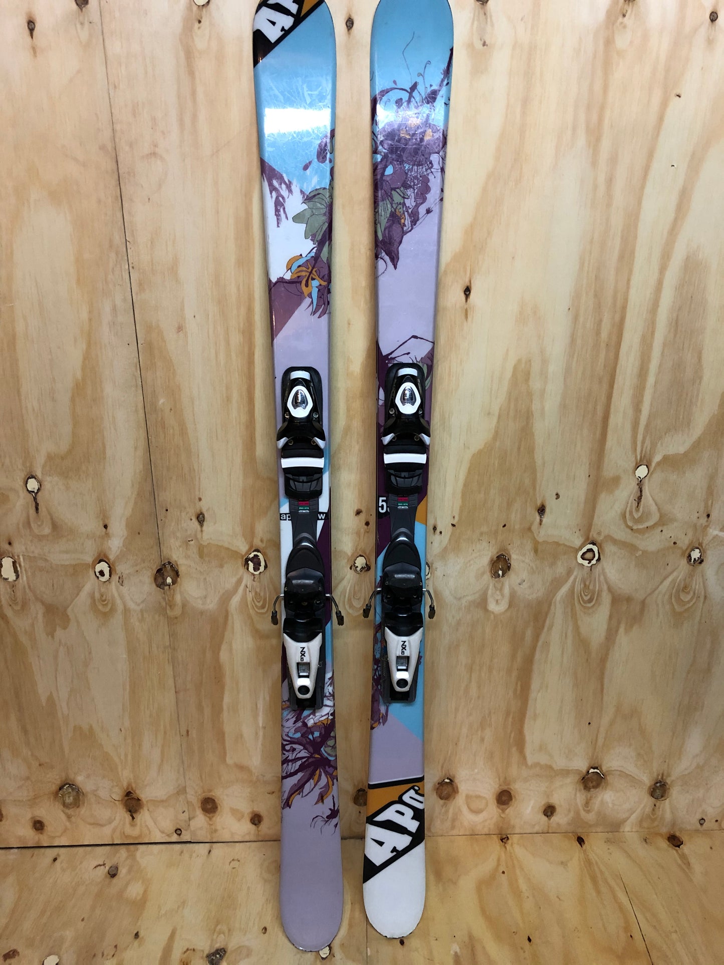 Ski APO Rosewood