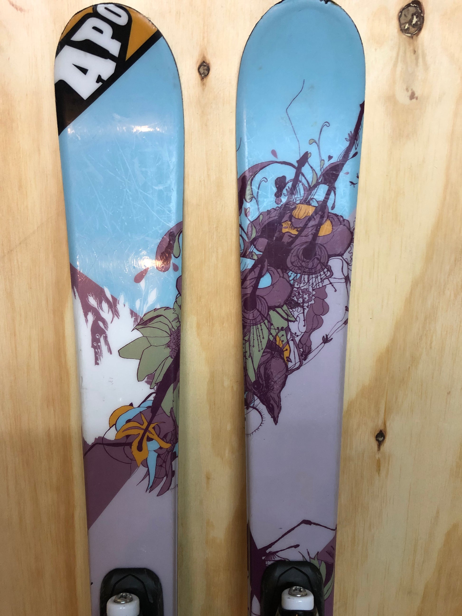 Ski APO Rosewood