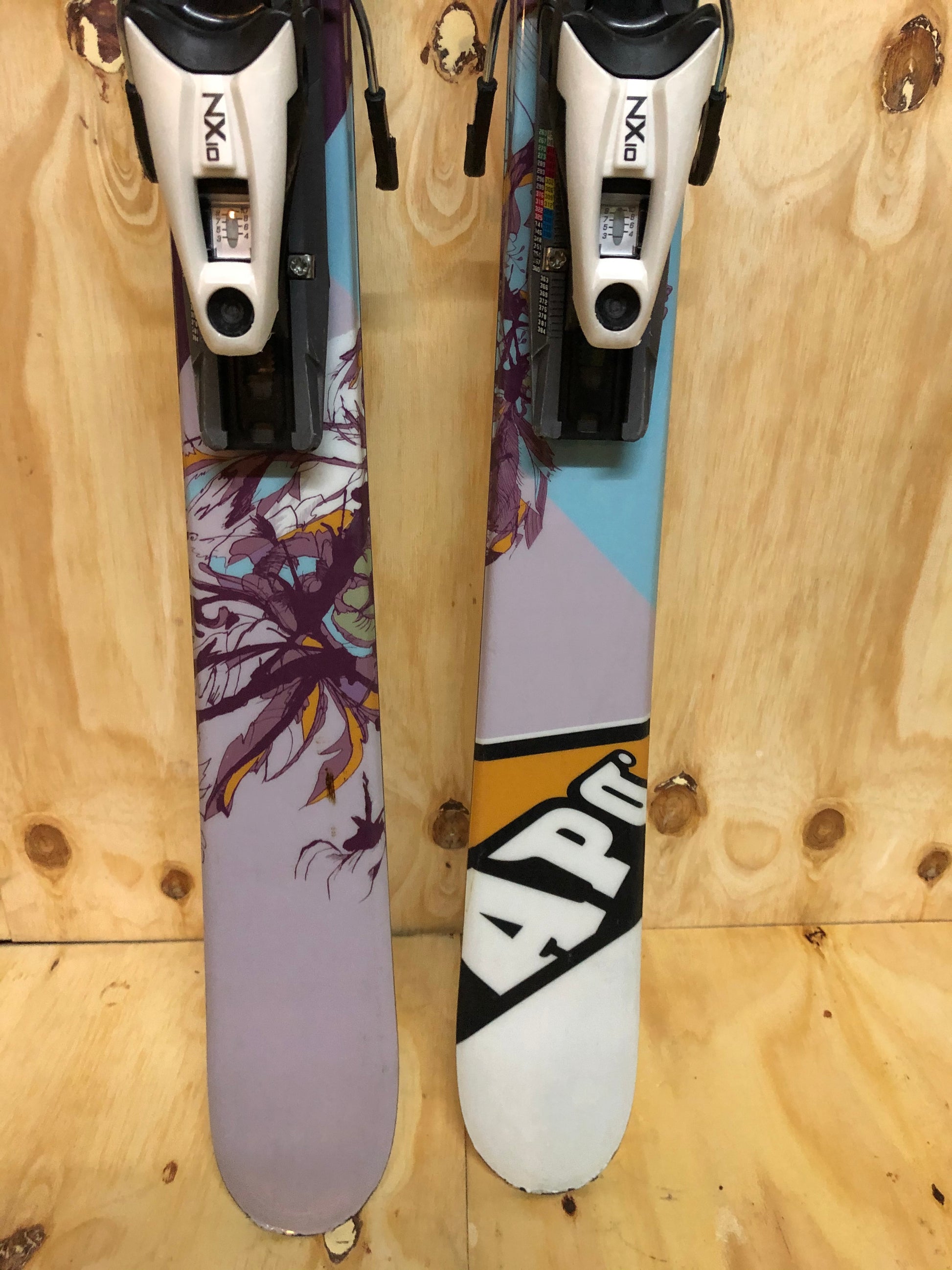 Ski APO Rosewood