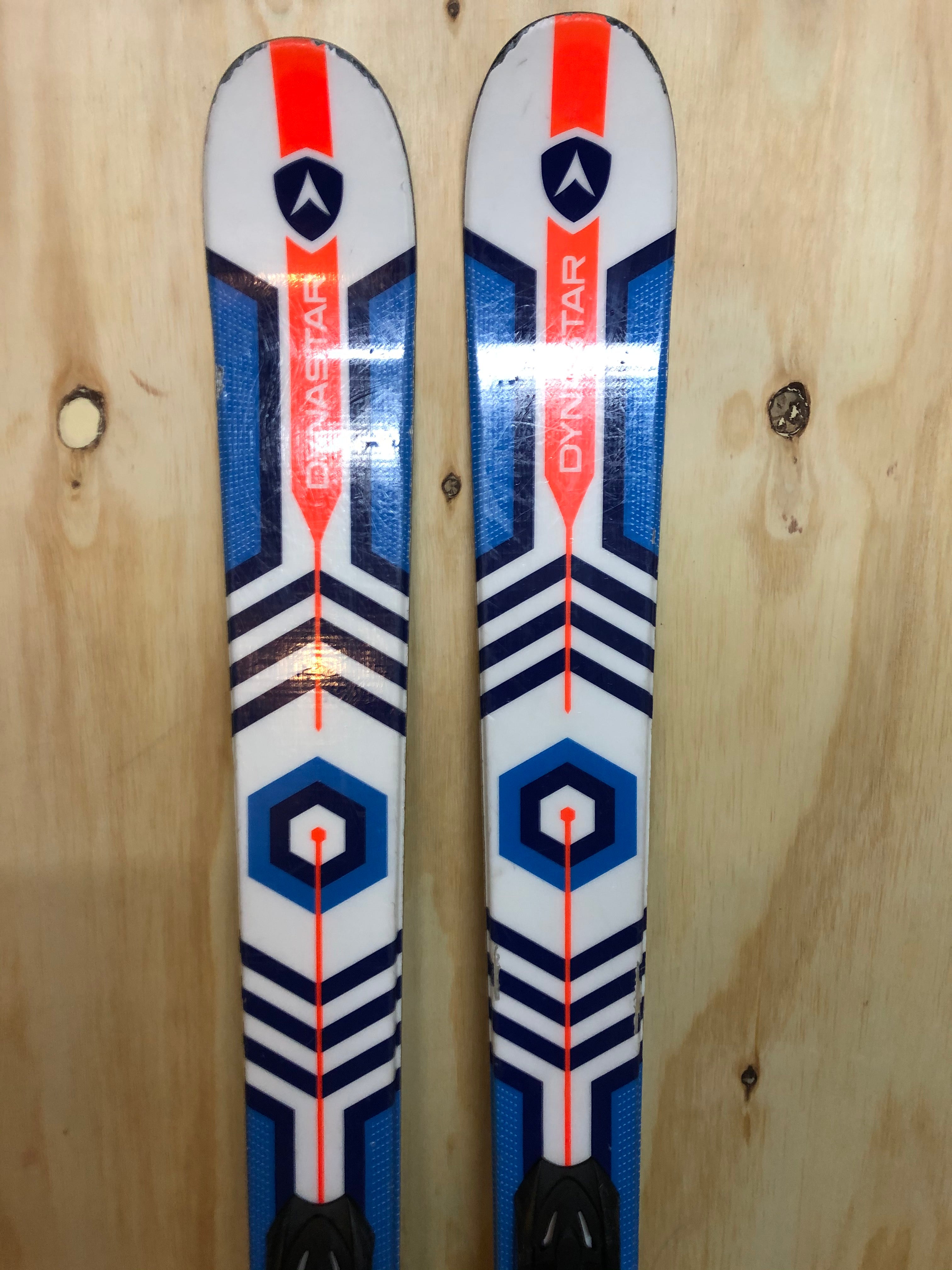freestyle skis DYNASTAR SERIAL 80, TWINTIP, orange/white + Look Xpress 11