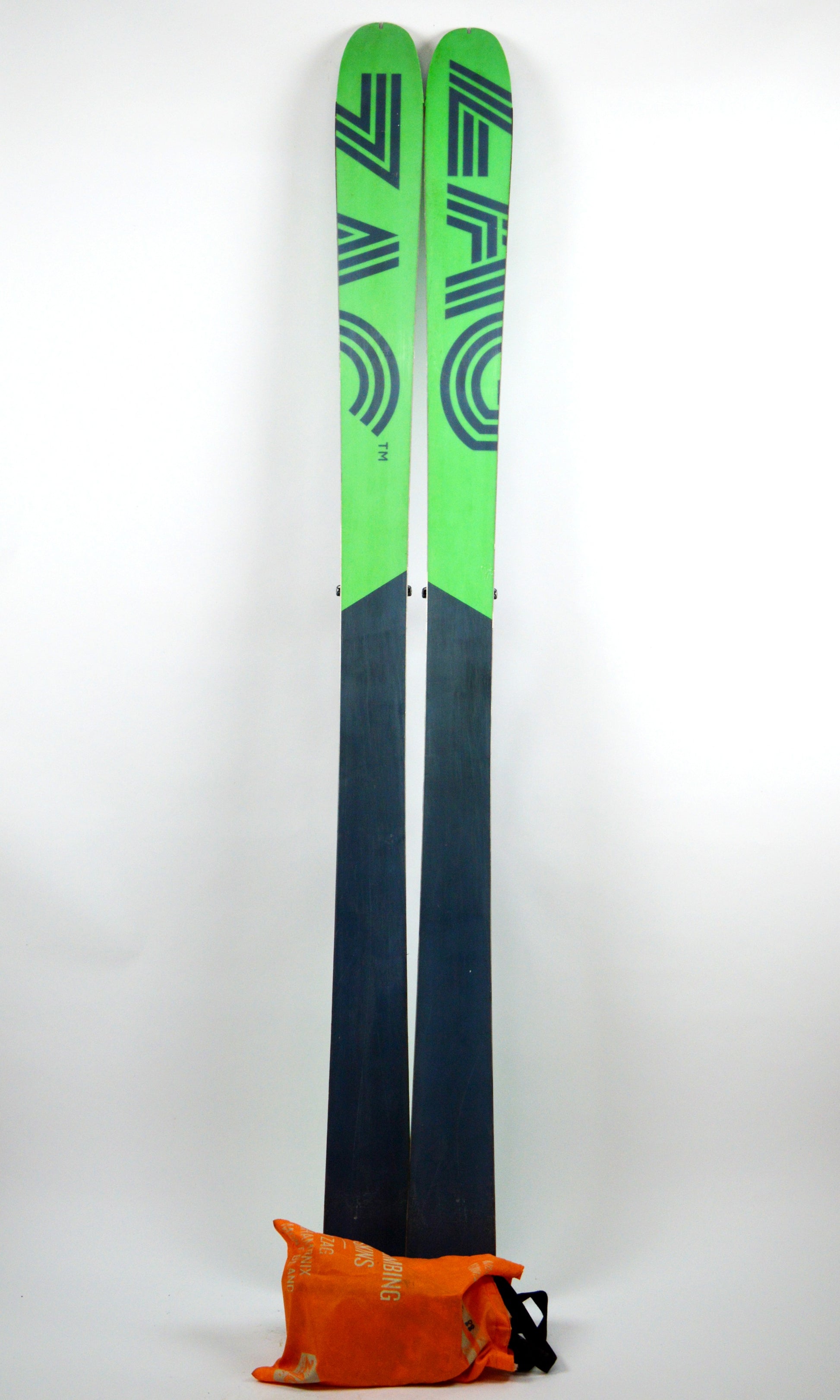 Ski ZAG Adret 88 + Plum Oazo
