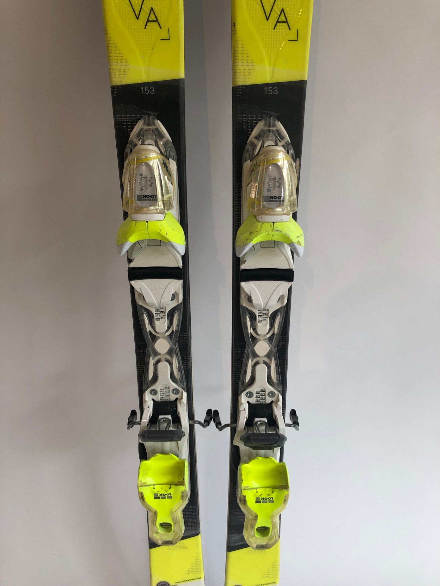 Ski Dynastar Neva